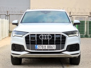 아우디 Q7 (4M)