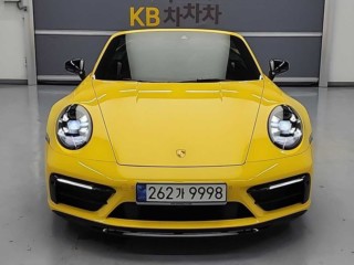 포르쉐 911(992) 카레라 4 GTS 카브리올레