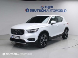 볼보 XC40