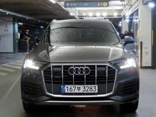 아우디 Q7 (4M)