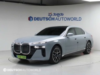 BMW BMW i7