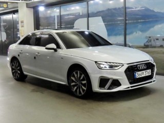 아우디 A4 (B9)
