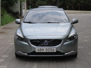 볼보 V40