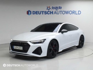 아우디 RS7 (4K)