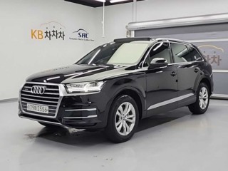 아우디 Q7 (4M)