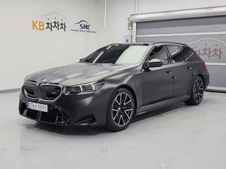 BMW M5 7세대