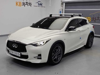 인피니티 Q30 2.0 프리미엄 2018년 09월 중고차 외관