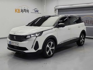 푸조 5008 2세대