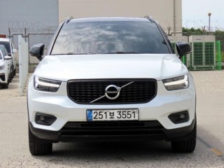 볼보 XC40