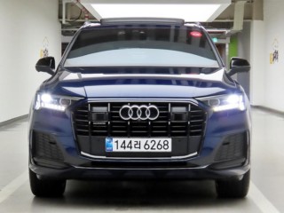 아우디 Q7 (4M)