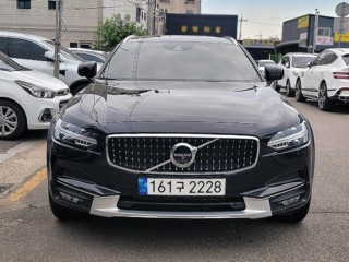 볼보 V90 크로스컨트리