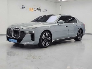 BMW BMW i7