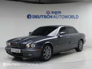 재규어 XJ-8
