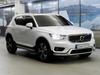 볼보 XC40