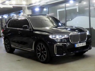 BMW X7 (G07)