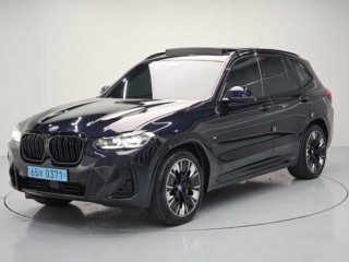 BMW iX3 (G08)