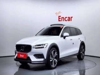 볼보 V60 크로스 컨트리 2세대