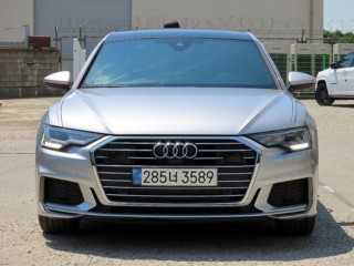 아우디 A6 (C8)