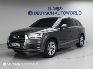 아우디 Q7 (4M)