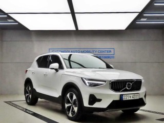 볼보 XC40