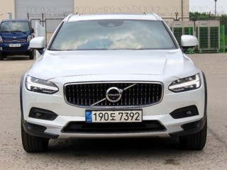 볼보 V90 크로스컨트리