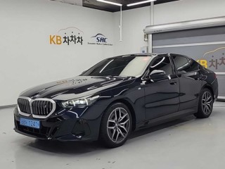 BMW i5