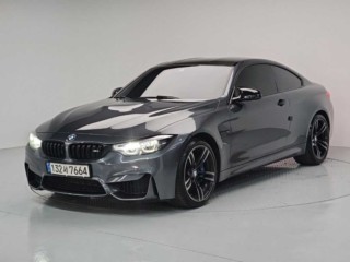 BMW M4 (F82)