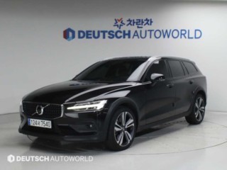 볼보 V60 크로스 컨트리 2세대