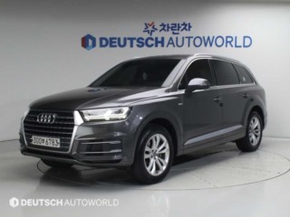 아우디 Q7 (4M)
