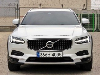 볼보 V90 크로스컨트리