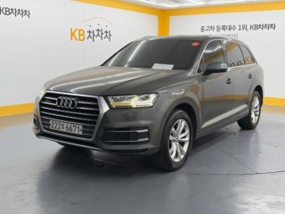 아우디 Q7 (4M)