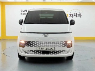 현대 스타리아