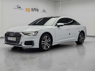 아우디 A6 (C8)
