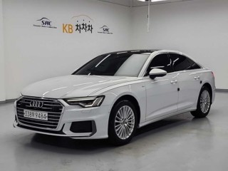 아우디 A6 (C8)