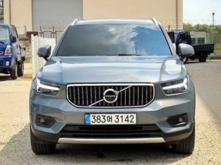 볼보 XC40