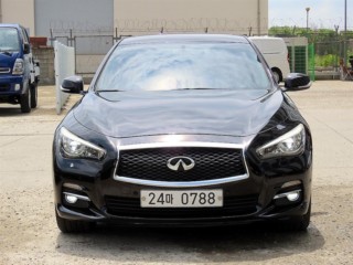 인피니티 Q50