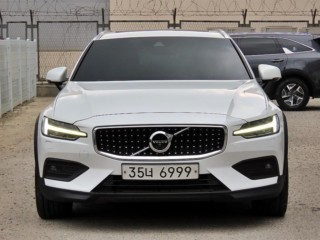 볼보 V60 크로스 컨트리 2세대