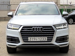아우디 Q7 (4M)