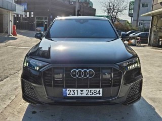 아우디 Q7 (4M)