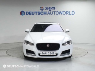 재규어 XF(X260)