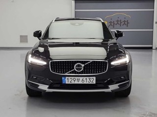 볼보 V90 크로스컨트리