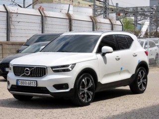 볼보 XC40