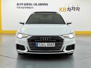 아우디 A6 (C8)