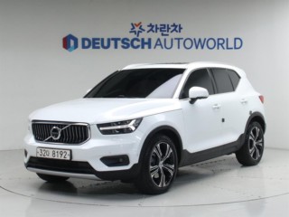 볼보 XC40