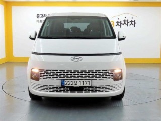 현대 스타리아