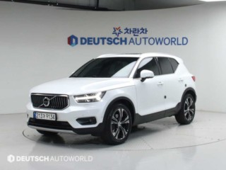 볼보 XC40