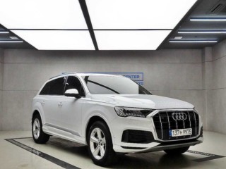 아우디 Q7 (4M)