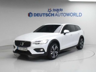 볼보 V60 크로스 컨트리 2세대