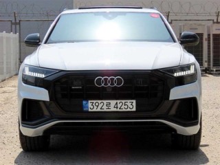 아우디 Q8
