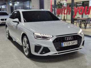 아우디 A4 (B9)